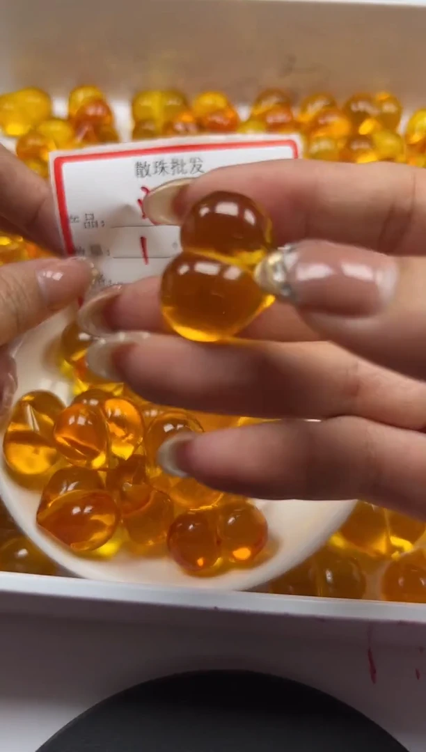 蜜蜡颈饰未镶嵌w3096蜜蜡金珀屁桃*1颗