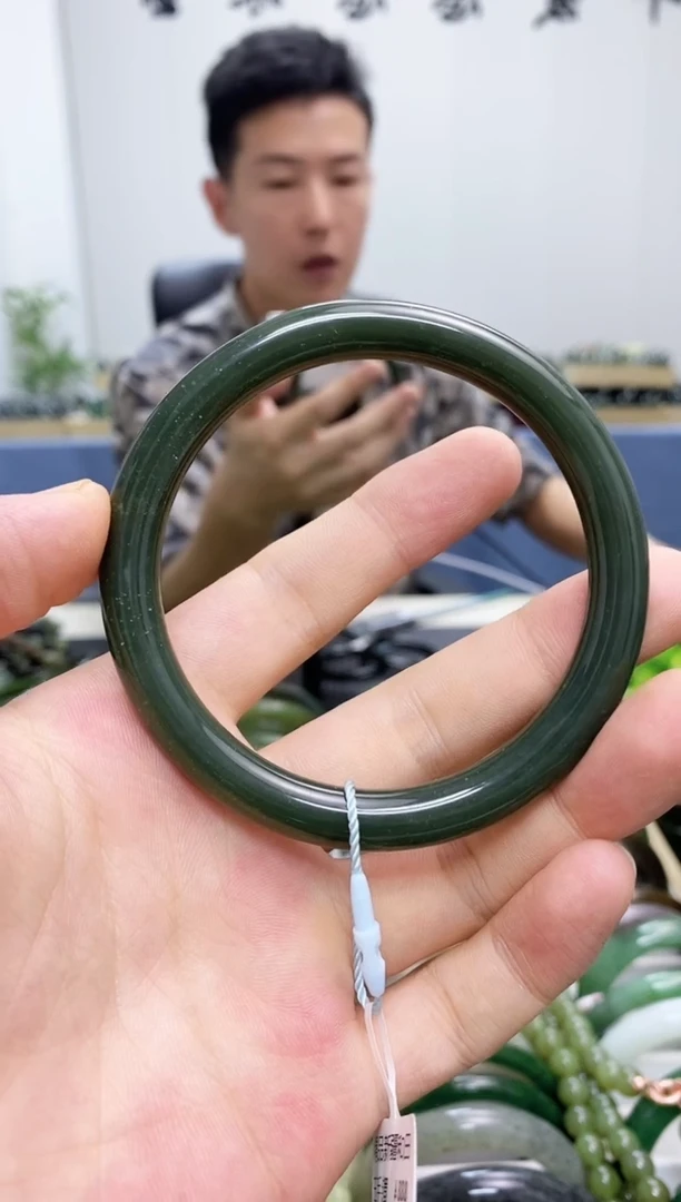 和田玉手镯未镶嵌62.2
