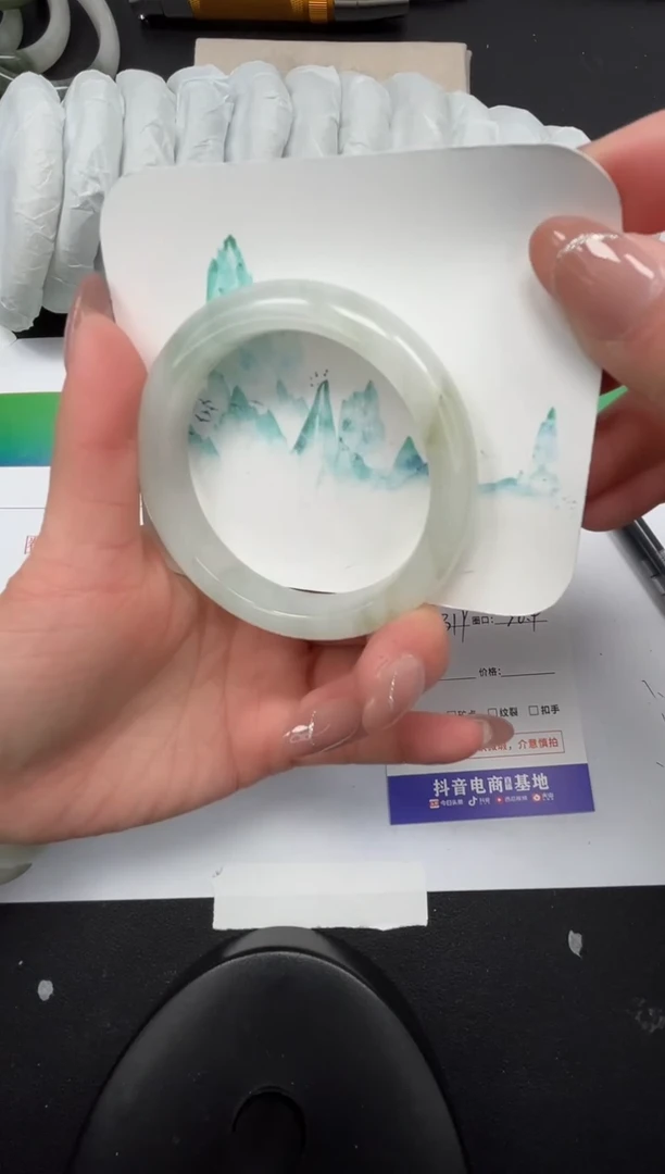 【闪购商品】石英质玉手镯未镶嵌319-56.4