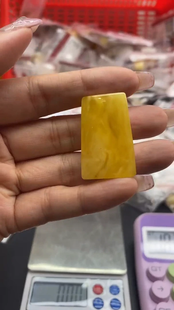 琥珀未镶嵌珠宝奇石1752