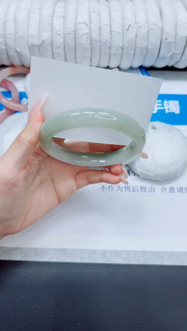 石英质玉手镯未镶嵌352/60