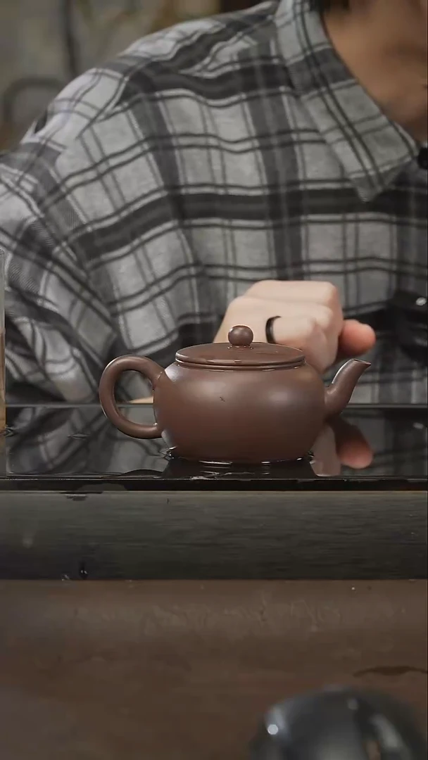茶壶紫砂16，平盖莲子，紫泥。180cc