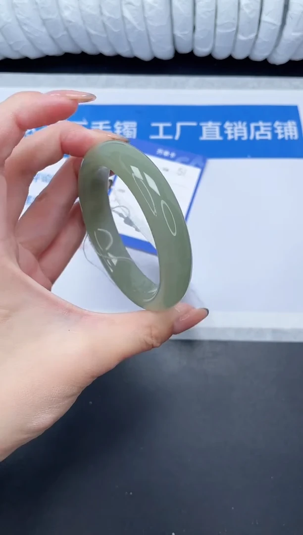 未镶嵌手镯石英质玉51-59DK