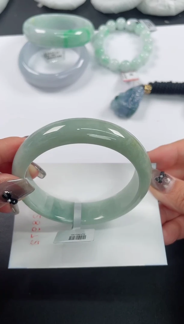 未镶嵌手镯翡翠基地发货H8857