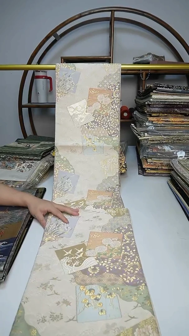 织绣82西阵织六通花卉