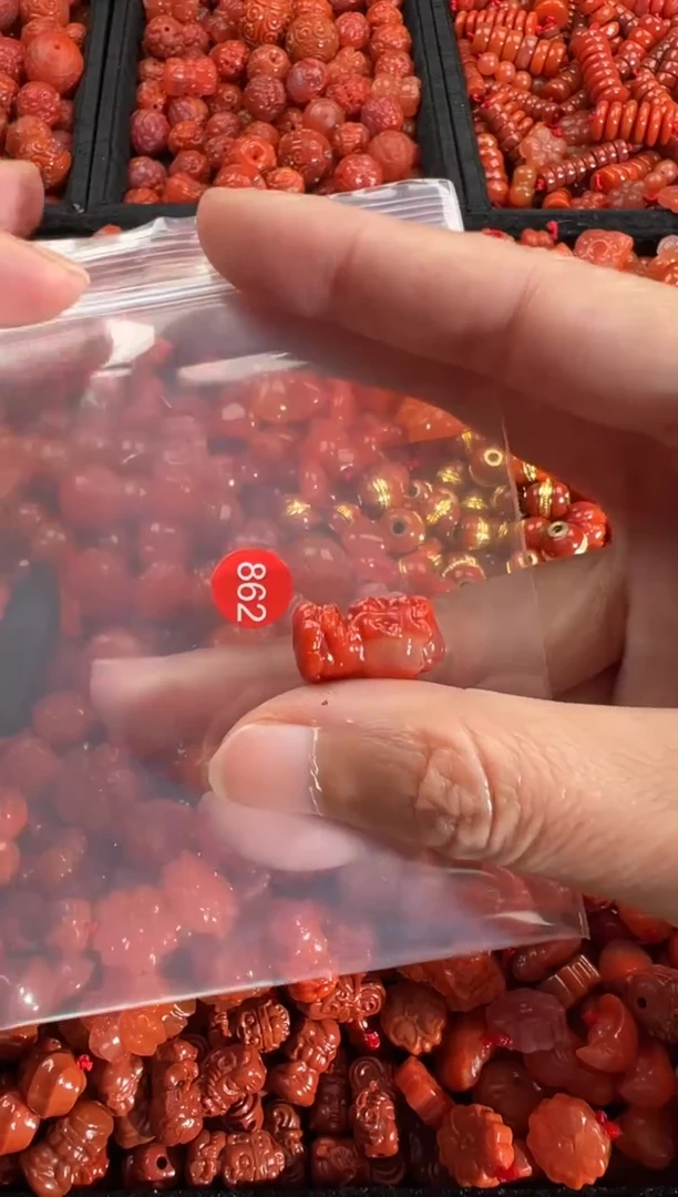 【闪购商品】南红玛瑙颈饰未镶嵌2