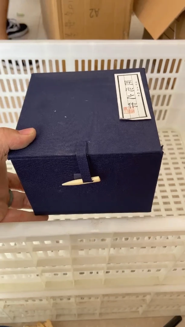 无运费险有瑕疵的摄影的产品有使用过的痕迹有点脏介意勿拍