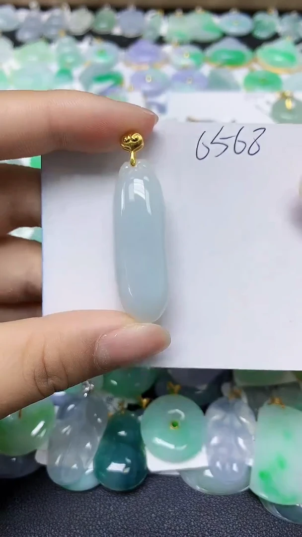 翡翠未镶嵌颈饰天然缅甸翡翠A货