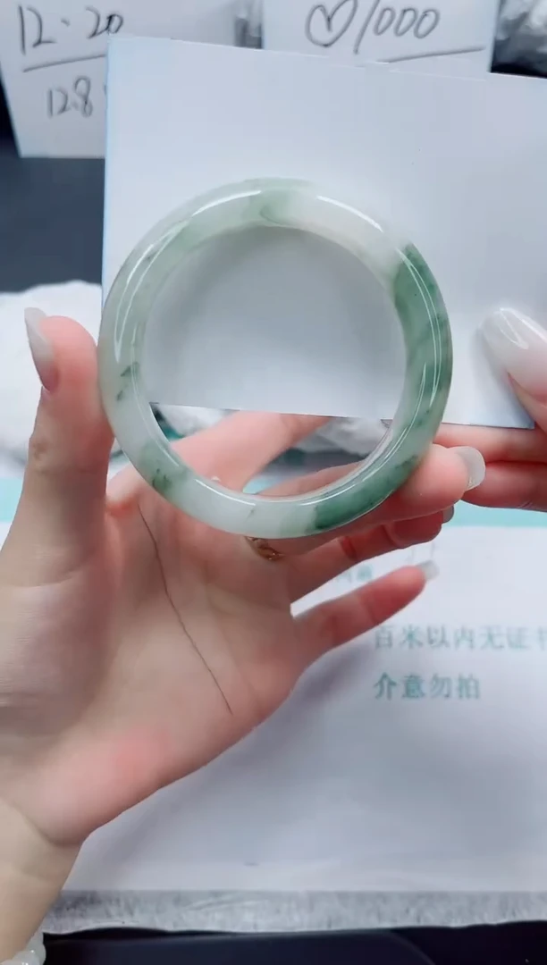 石英质玉手镯未镶嵌10/54.2