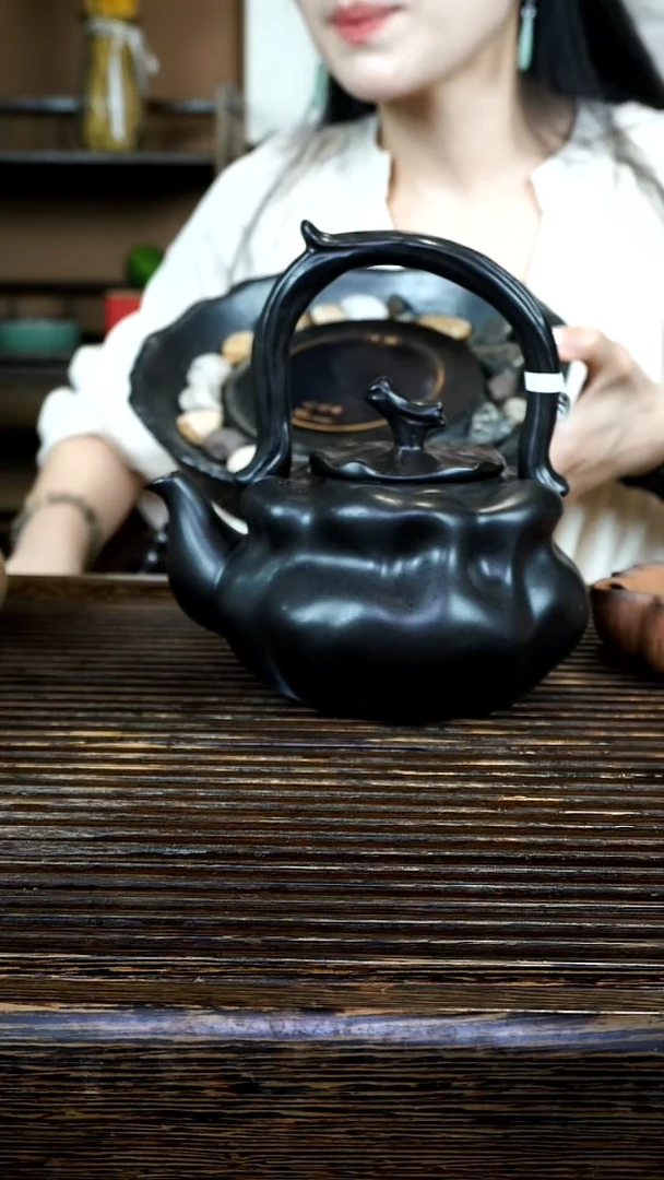 黑陶 柿柿如意提梁壶