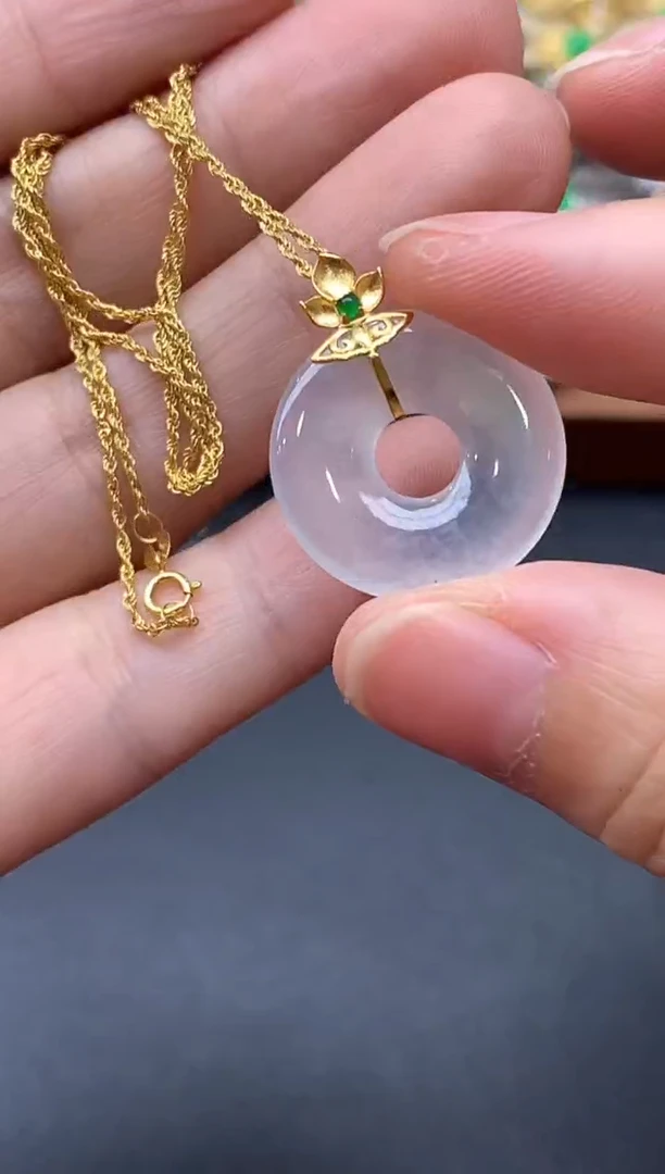 颈饰18K金镶嵌翡翠333-中国好珍宝