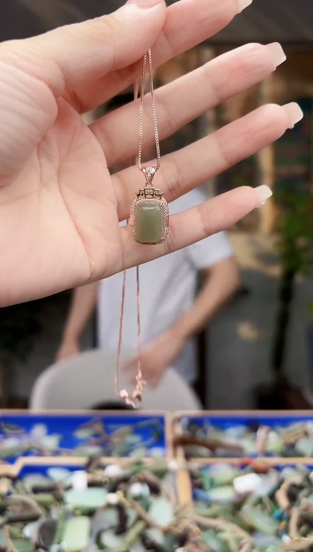 和田玉未镶嵌挂件拍一发一多样性发货