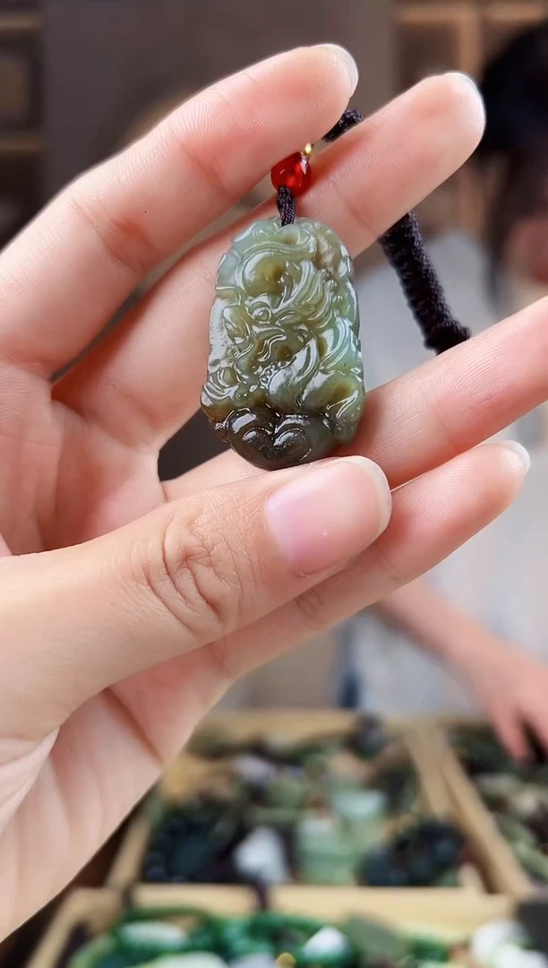 颈饰未镶嵌和田玉拍一发一，多样性发货