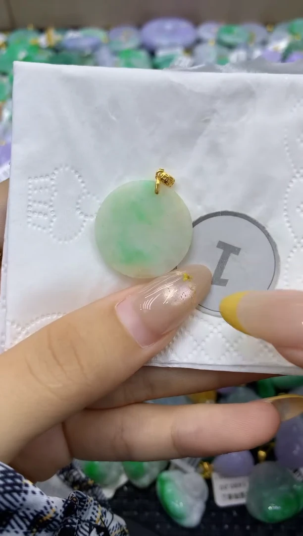颈饰未镶嵌翡翠天然缅甸翡翠A货