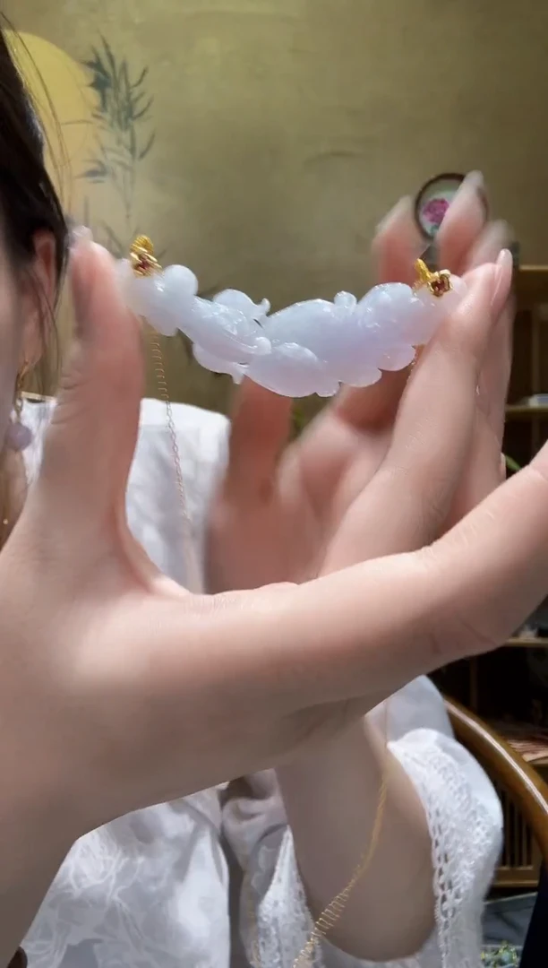 翡翠未镶嵌颈饰吊坠