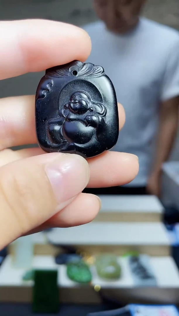 和田玉未镶嵌颈饰1