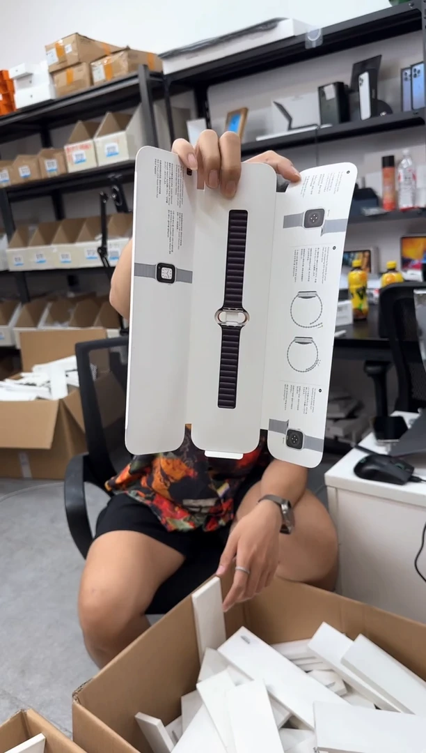 99新8号 皮革磁力链式 小表盘 s/m码