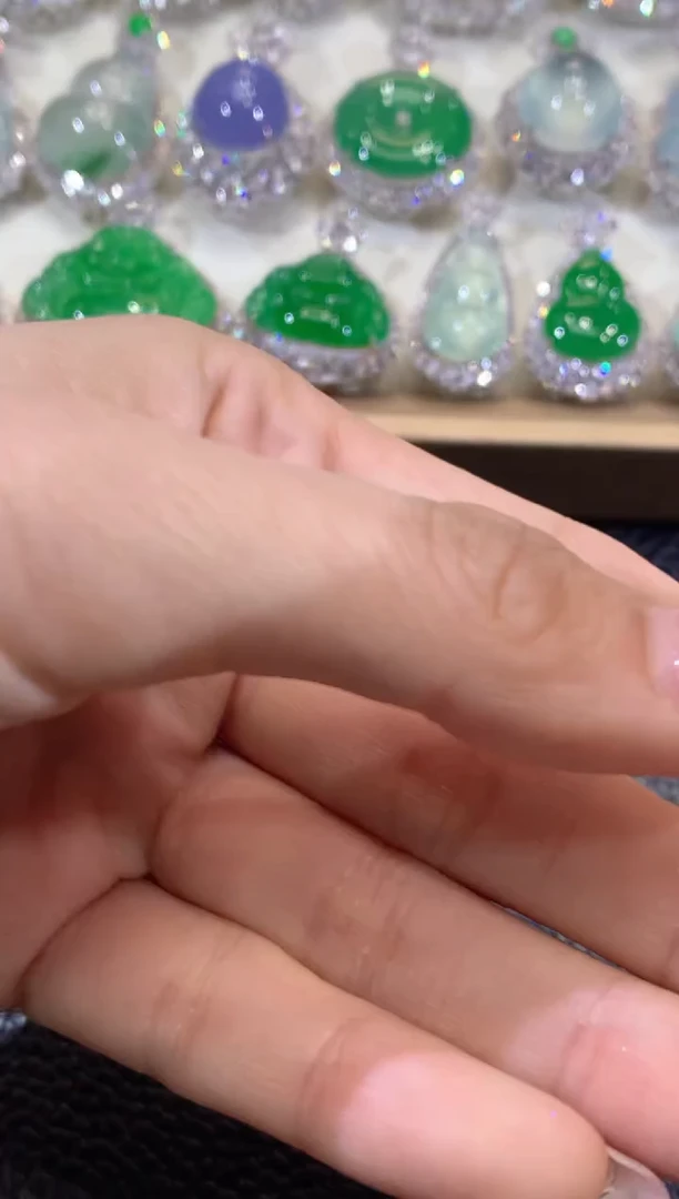 18K金镶嵌戒指翡翠C18