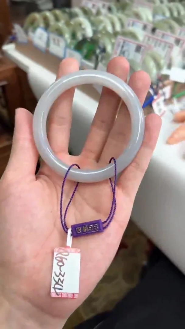 未镶嵌手镯和田玉60