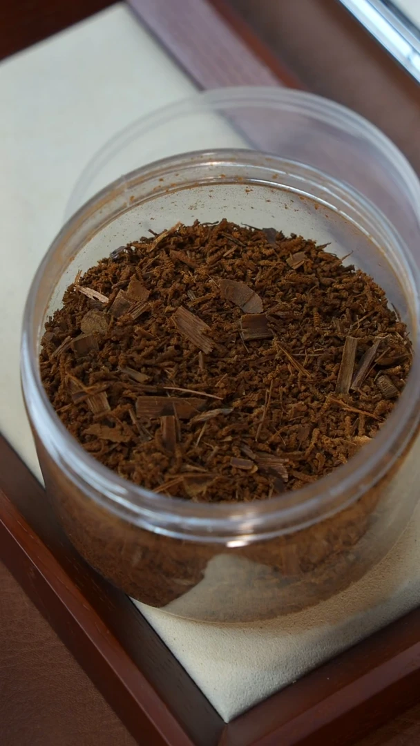 沉香沉香碎屑菩萨棋1克