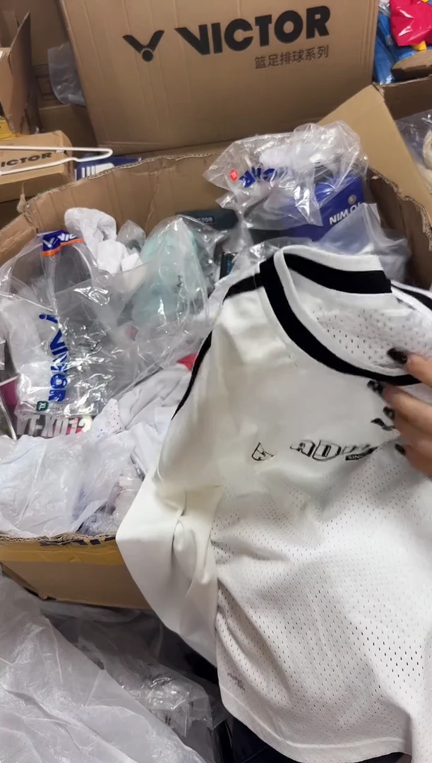 67号 微瑕正品 长袖S码