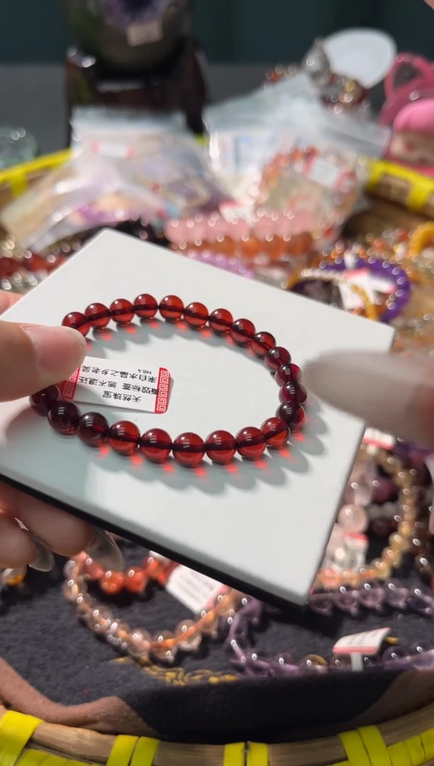 【闪购商品】琥珀裸石未镶嵌10多样性发其一7+