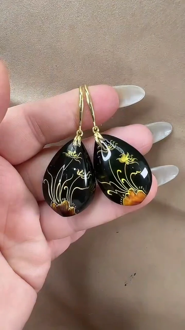 琥珀颈饰未镶嵌耳环