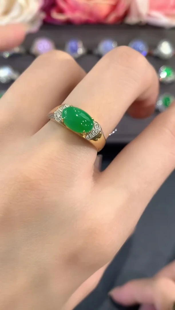 18K金镶嵌戒指翡翠a62