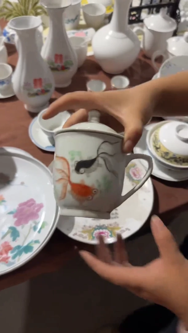 摆件?办公杯300毫升瑕疵偏大有瑕请慎拍