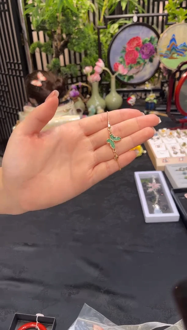 织绣莫*沫非遗绒花苏绣饰品
