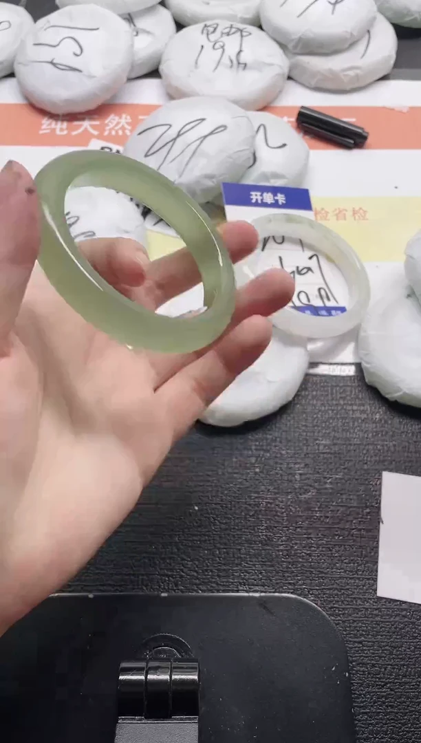 未镶嵌手镯石英质玉202-58