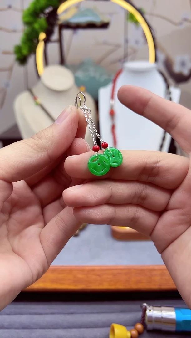 【闪购商品】翡翠颈饰银S925镶嵌e252````