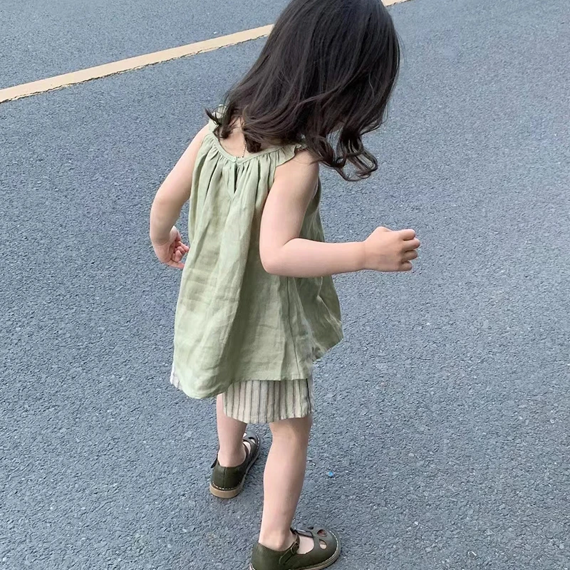 夏季无袖纯色女童背心吊带套装女童宽松上衣白色黑条纹短裤潮薄款
