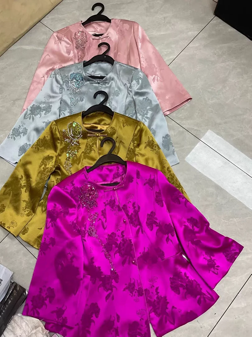 气质感醋酸纯手工钉珠新中式外套