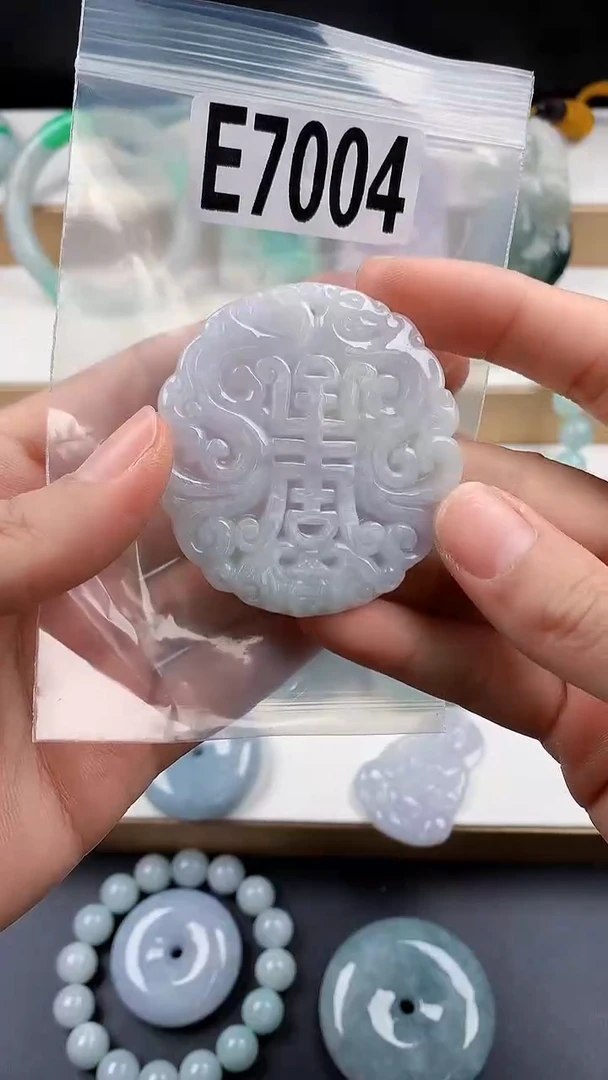 颈饰未镶嵌翡翠天然翡翠吊坠挂件