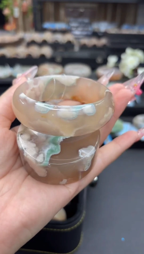 未镶嵌手镯石英质玉171(58圈赠送镯心)