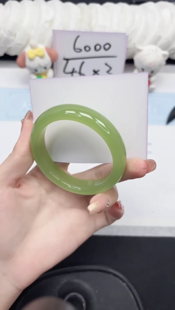 未镶嵌手镯石英质玉87-58