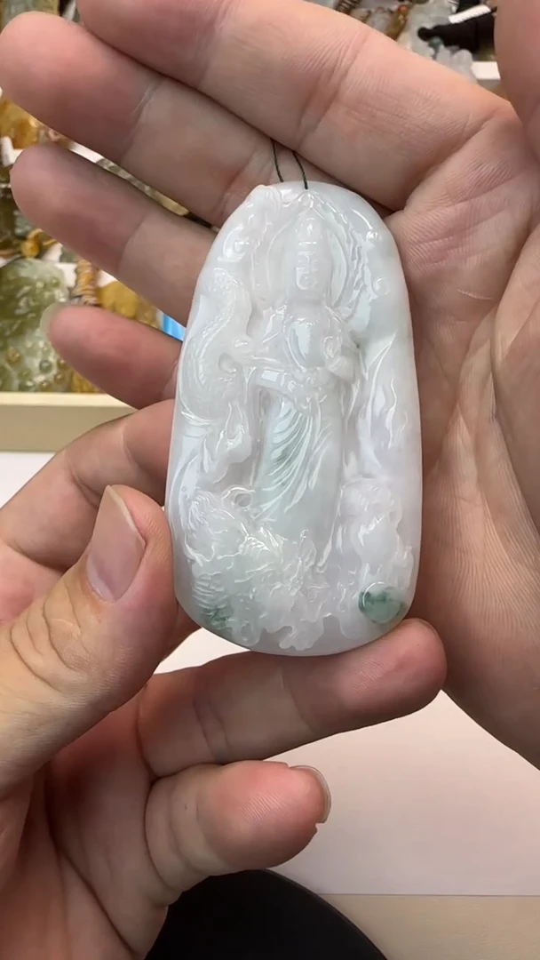 颈饰未镶嵌翡翠棋**参天然翡翠