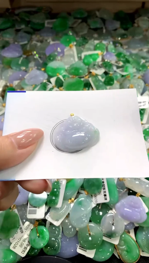 颈饰未镶嵌翡翠1