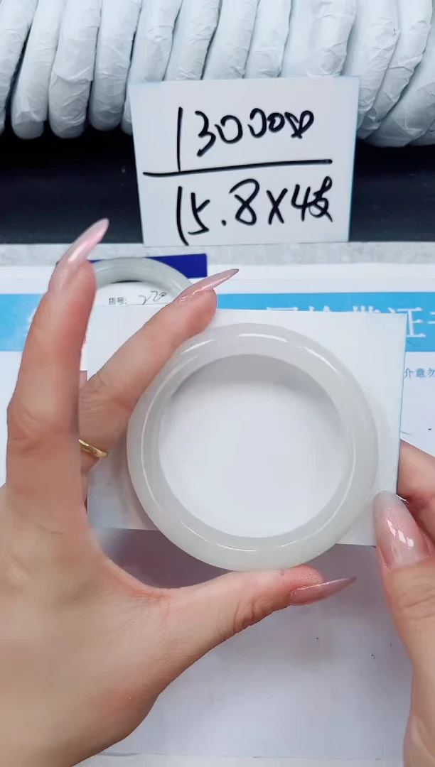 未镶嵌手镯石英质玉A221-56.3