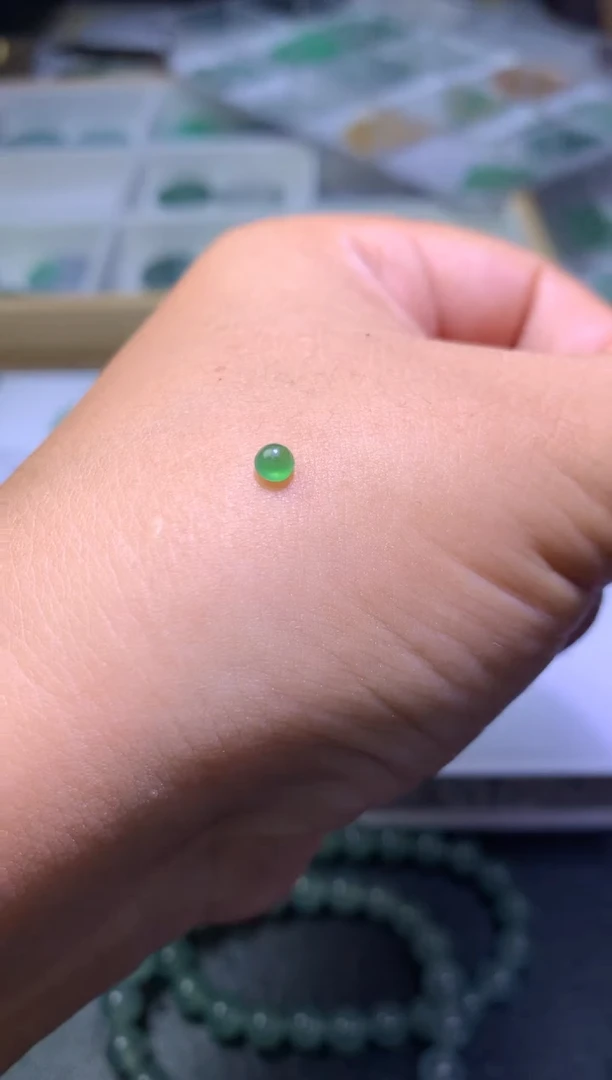 未镶嵌定制翡翠毛货