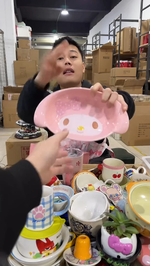 瓷片B款大号美乐蒂深碗