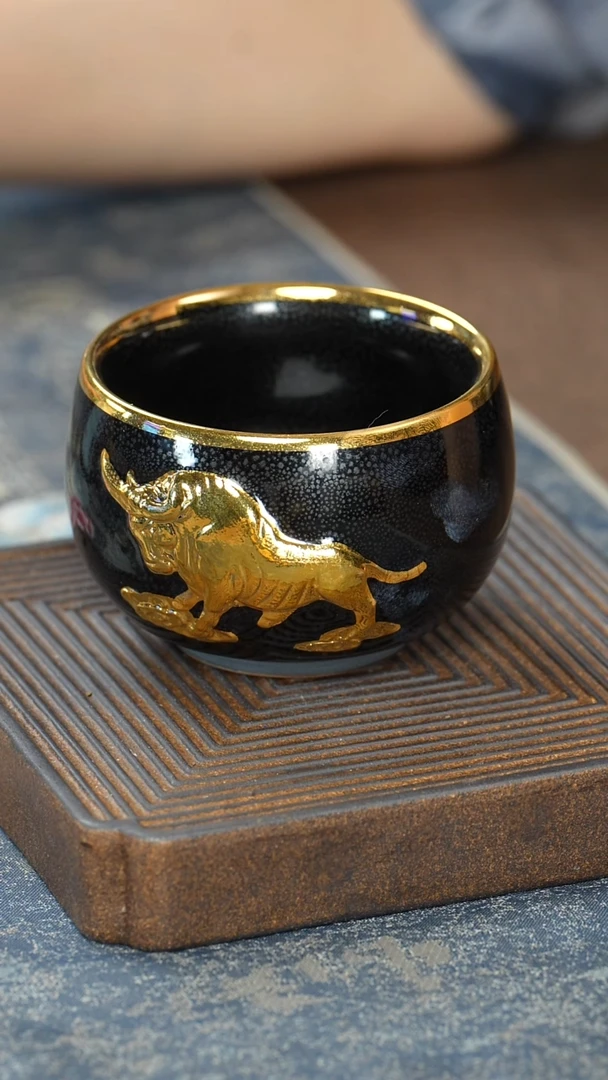 【ABC】【黑】【描金建盏金牛杯】【以佳礼盒】