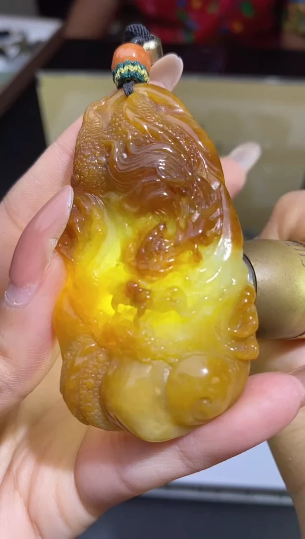 颈饰未镶嵌翡翠37986