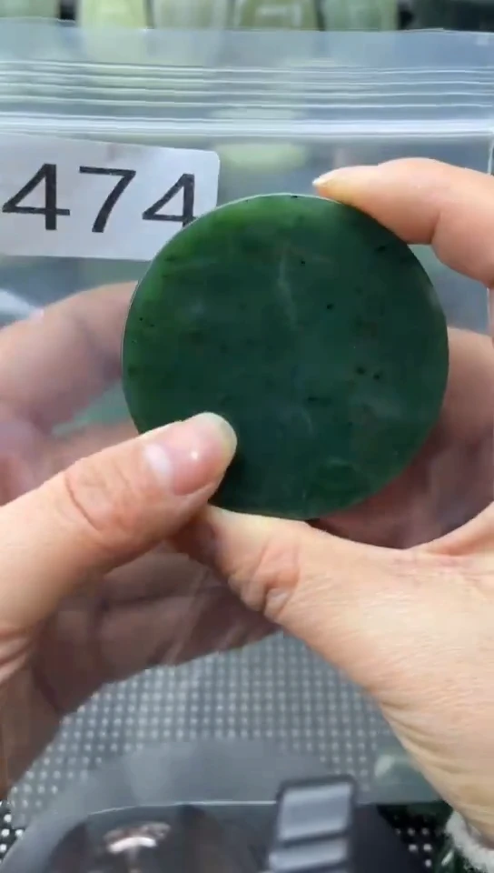 未镶嵌和田玉珠宝半成品镯芯