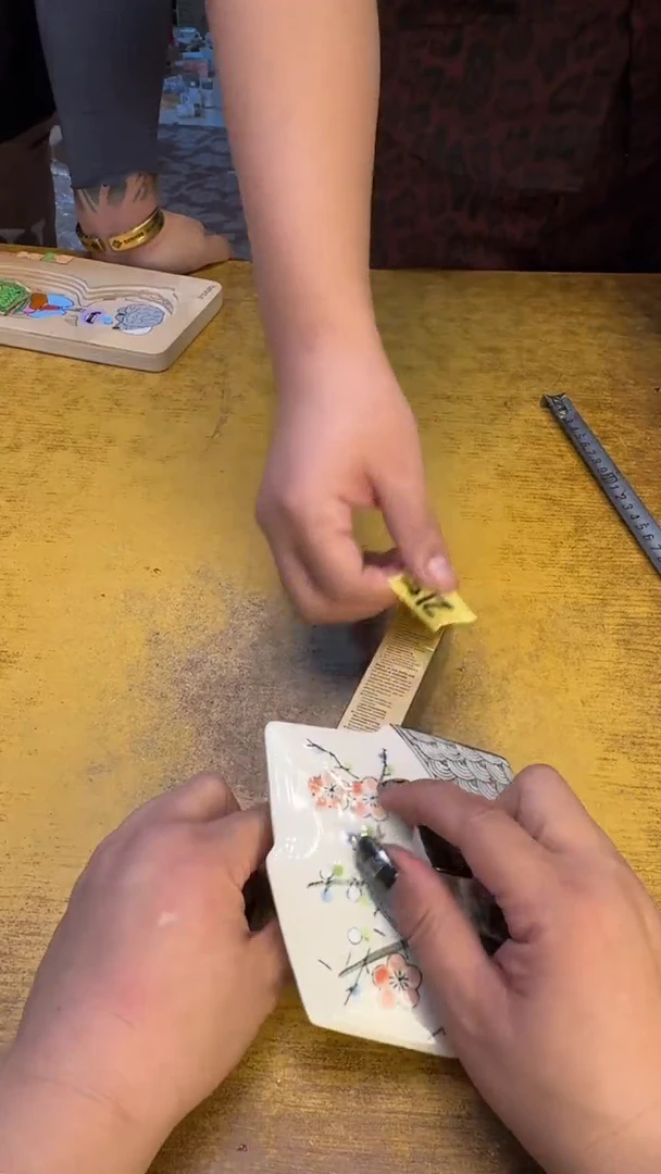 瓷器瓷器瑕疵破破215