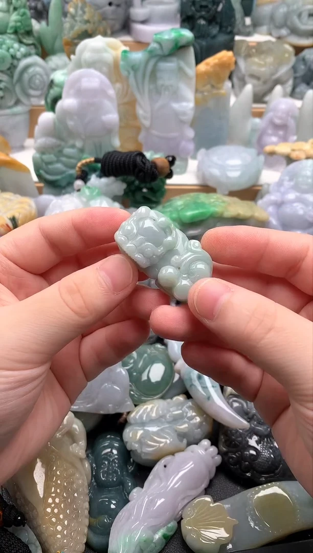 吊坠(不含链)未镶嵌翡翠1