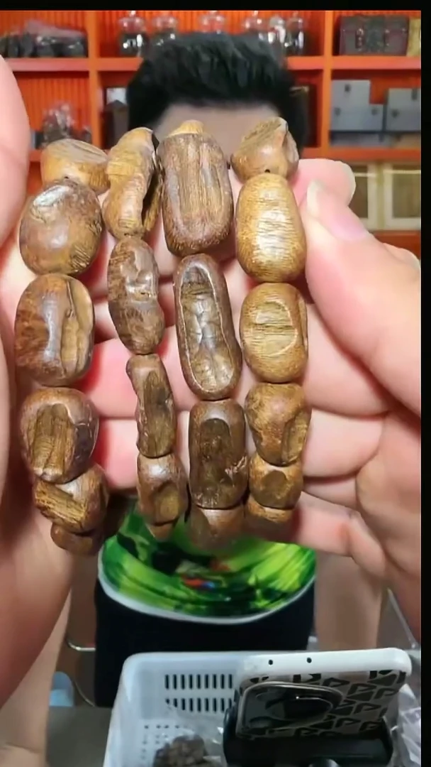 沉香手串11号瘤疤多样性发一