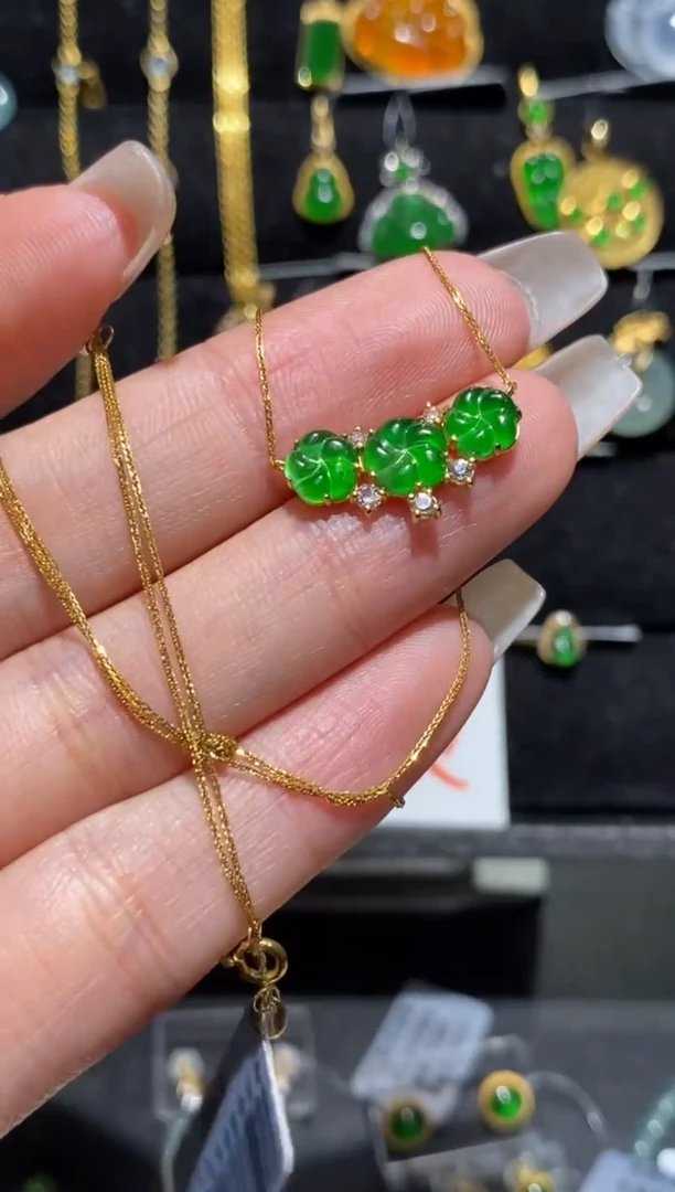 【闪购商品】翡翠颈饰18K金镶嵌套链