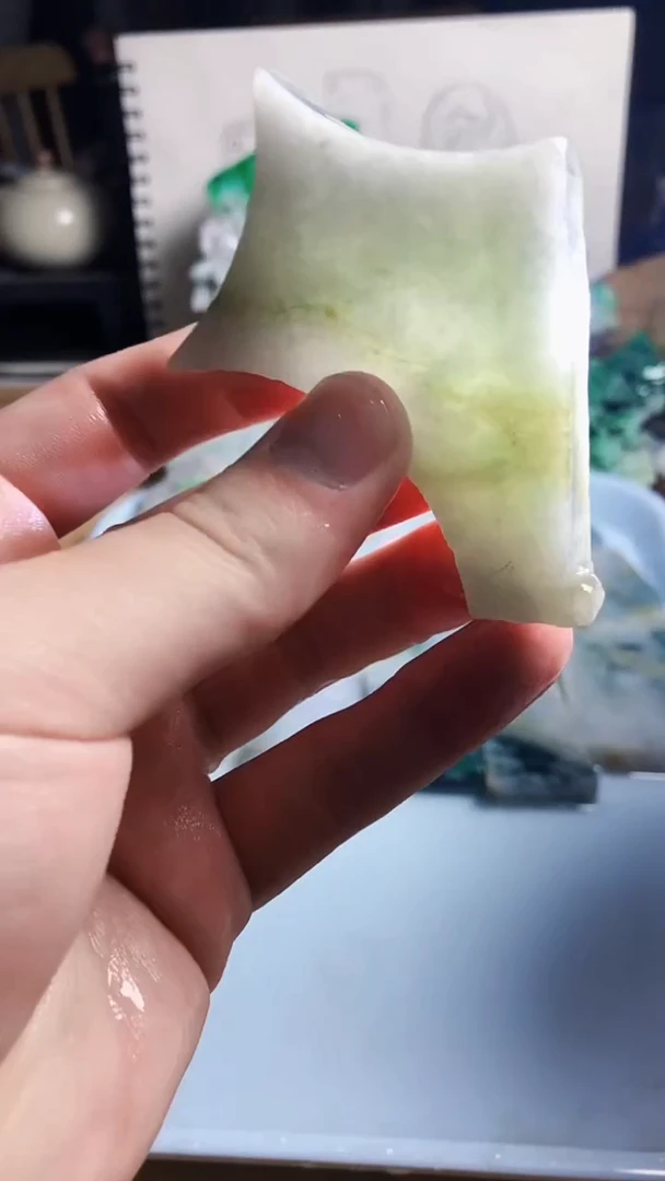 翡翠未镶嵌颈饰天然缅甸A货翡翠